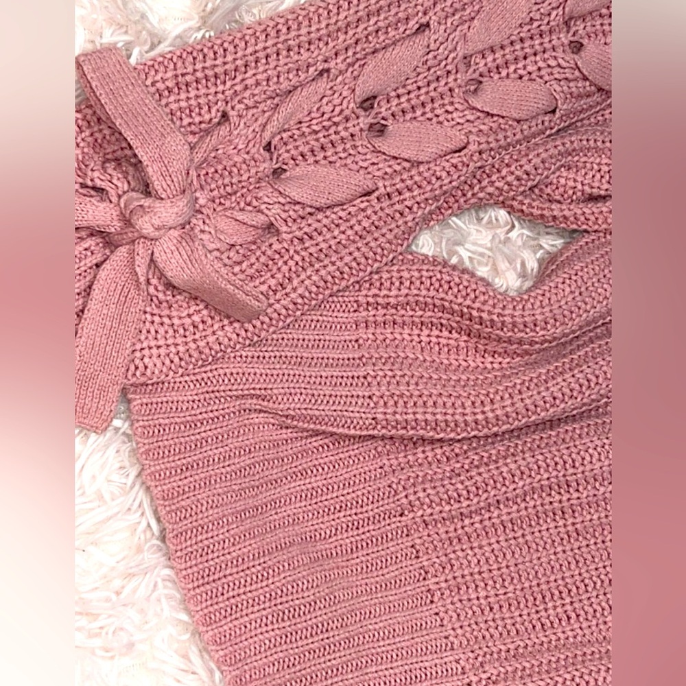 Pink sweater with Braided arms